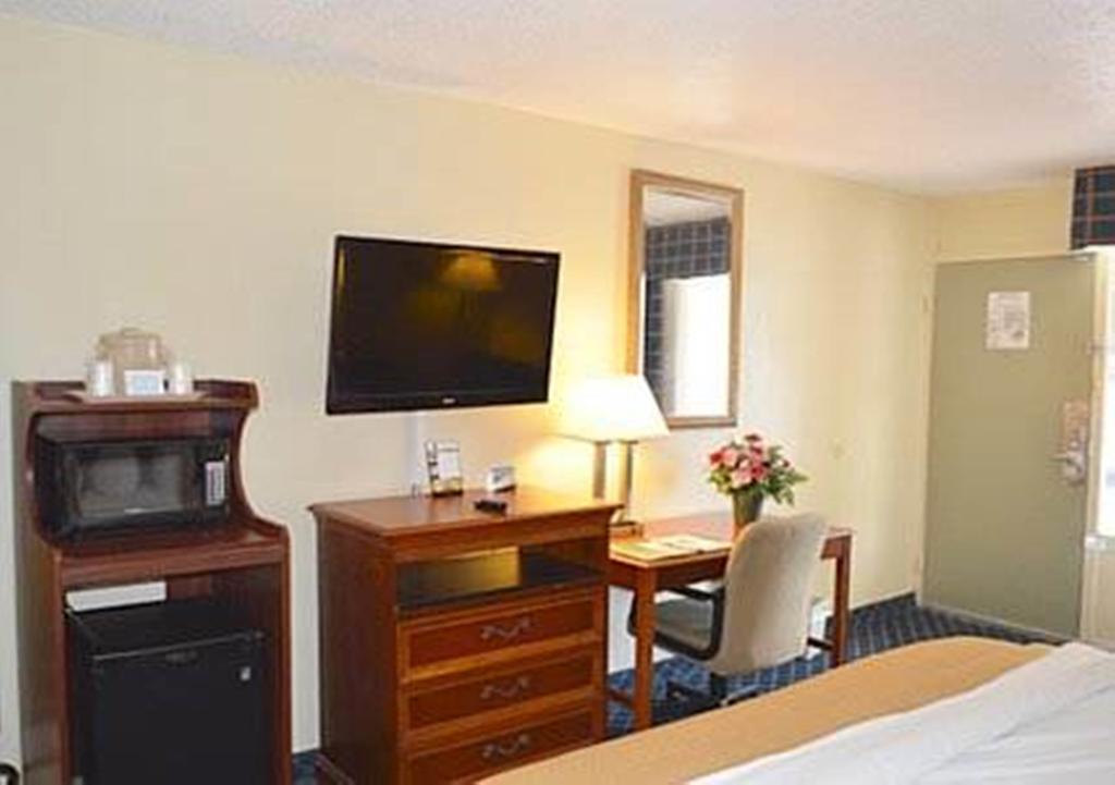 Quality Inn Midtown Savannah Kültér fotó